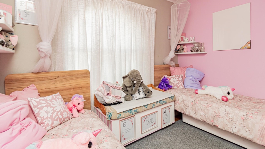 3 Bedroom Property for Sale in Verwoerdpark Gauteng