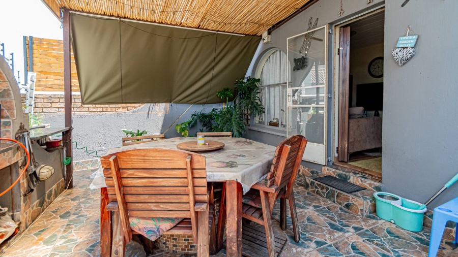 3 Bedroom Property for Sale in Verwoerdpark Gauteng