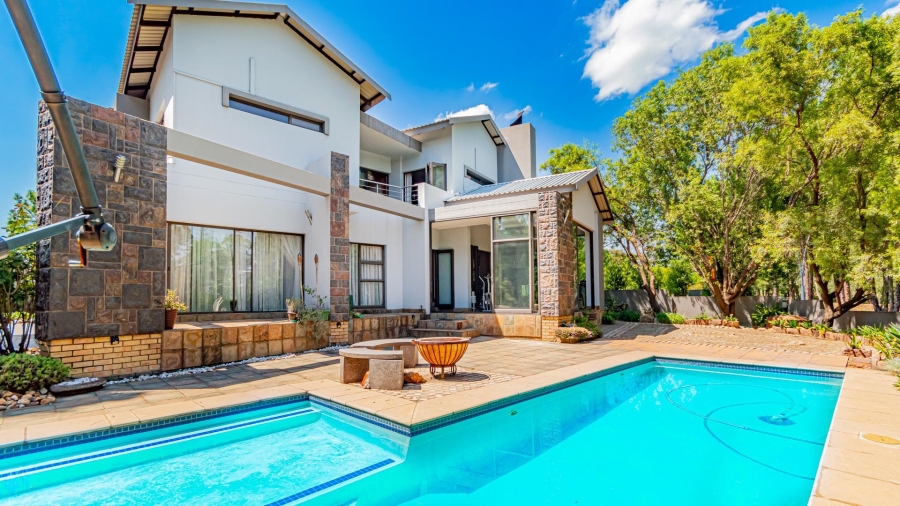 5 Bedroom Property for Sale in Eye of Africa Gauteng
