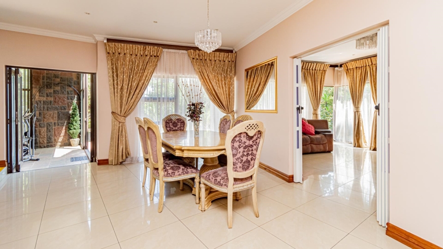 5 Bedroom Property for Sale in Eye of Africa Gauteng