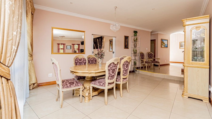 5 Bedroom Property for Sale in Eye of Africa Gauteng