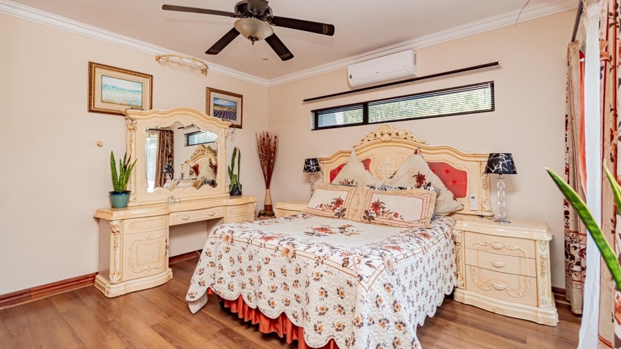 5 Bedroom Property for Sale in Eye of Africa Gauteng