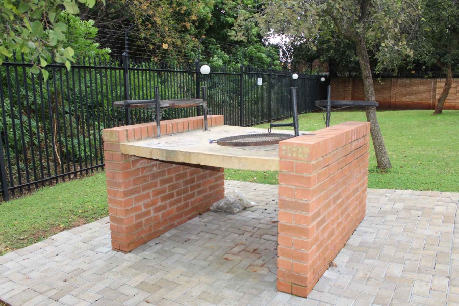 To Let 2 Bedroom Property for Rent in Annlin Gauteng