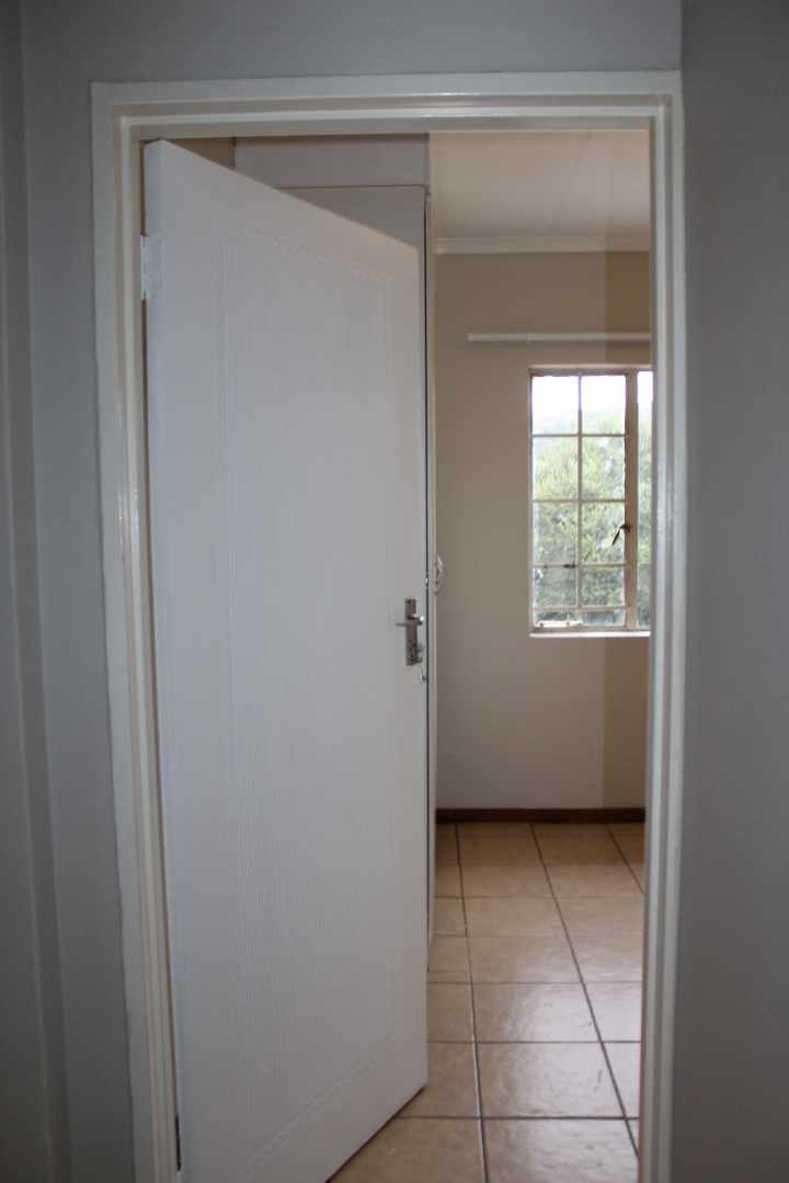 To Let 2 Bedroom Property for Rent in Annlin Gauteng