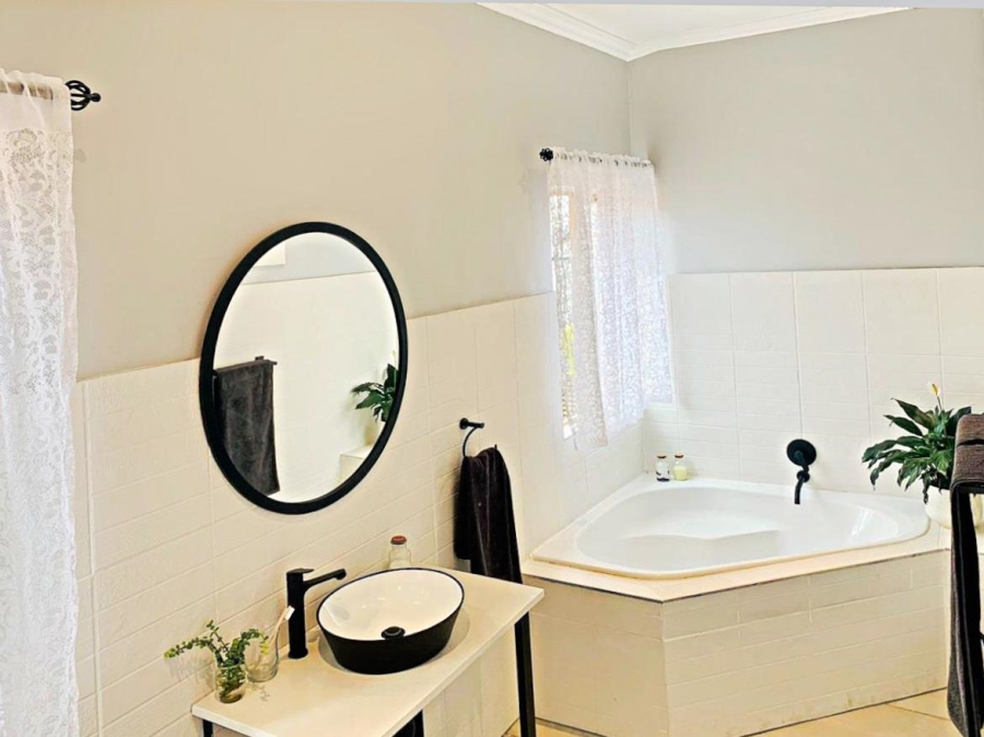 4 Bedroom Property for Sale in Olympus AH Gauteng