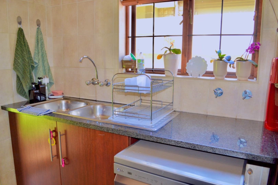 To Let 3 Bedroom Property for Rent in Hazeldean Gauteng