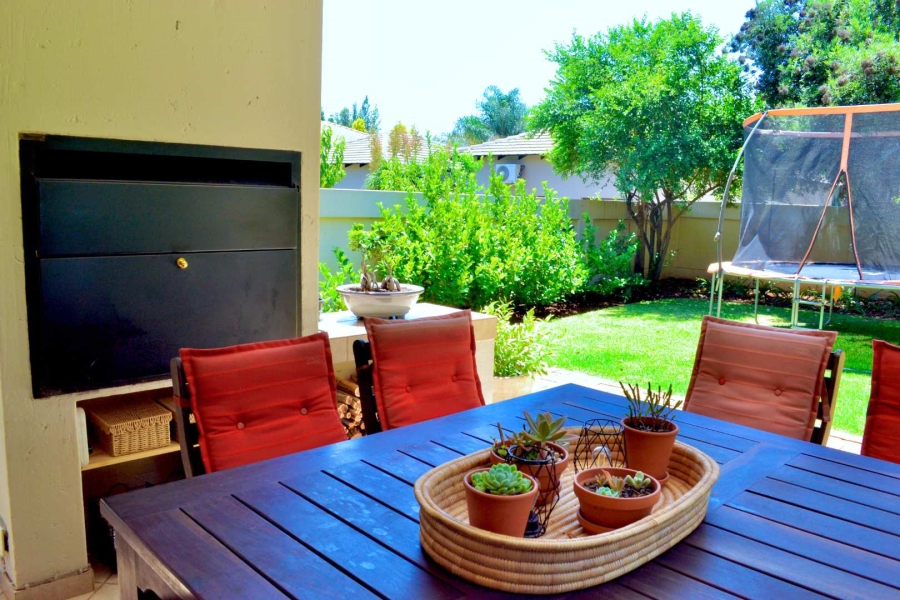 To Let 3 Bedroom Property for Rent in Hazeldean Gauteng