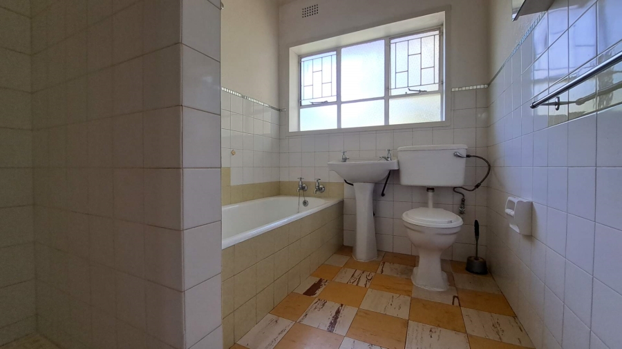 To Let 2 Bedroom Property for Rent in Windsor East Gauteng