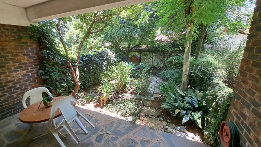 To Let 2 Bedroom Property for Rent in Windsor East Gauteng