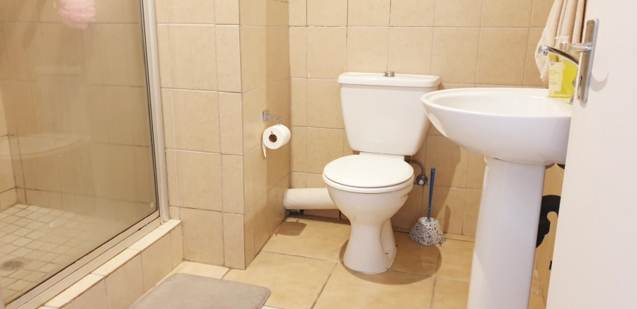 2 Bedroom Property for Sale in Sundowner Gauteng