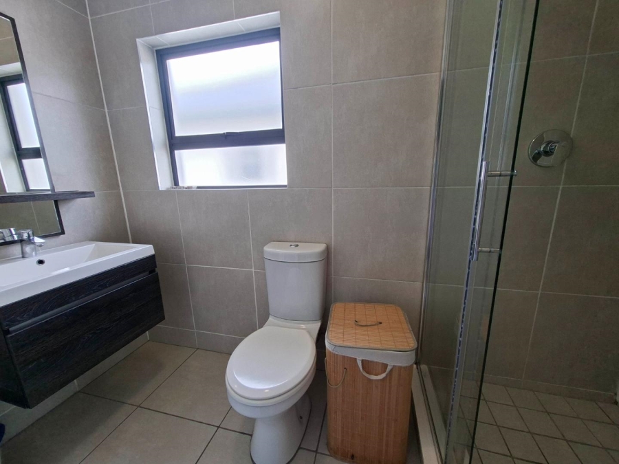 To Let 1 Bedroom Property for Rent in Bryanston Gauteng