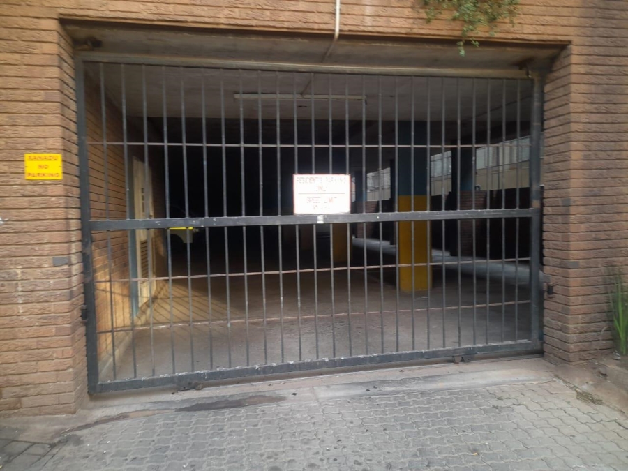 2 Bedroom Property for Sale in Yeoville Gauteng