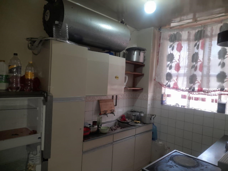 2 Bedroom Property for Sale in Yeoville Gauteng