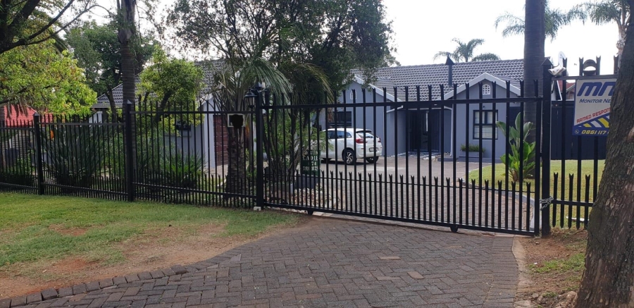 3 Bedroom Property for Sale in Rooihuiskraal Gauteng