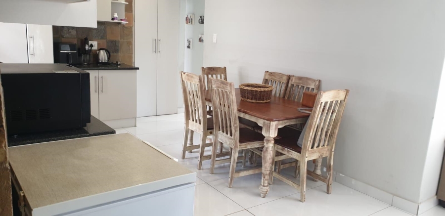 3 Bedroom Property for Sale in Rooihuiskraal Gauteng