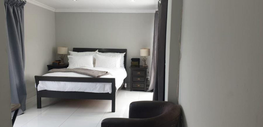 3 Bedroom Property for Sale in Rooihuiskraal Gauteng