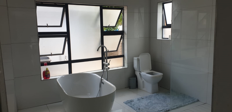 3 Bedroom Property for Sale in Rooihuiskraal Gauteng