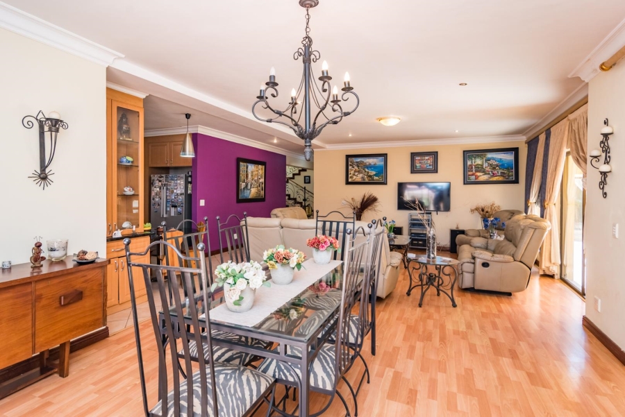 4 Bedroom Property for Sale in Ruimsig Gauteng