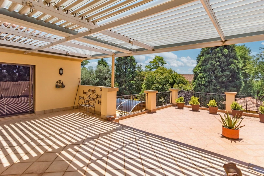 4 Bedroom Property for Sale in Ruimsig Gauteng