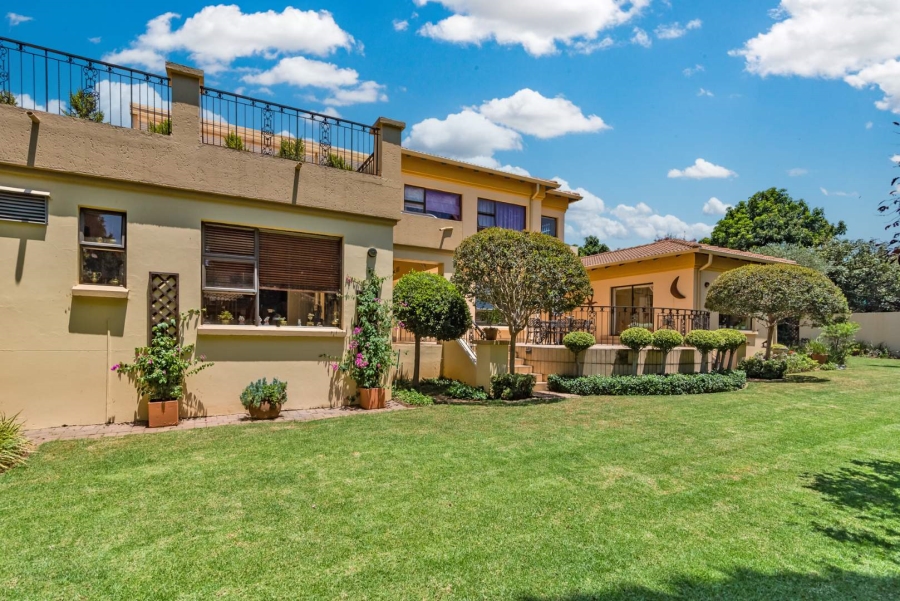 4 Bedroom Property for Sale in Ruimsig Gauteng