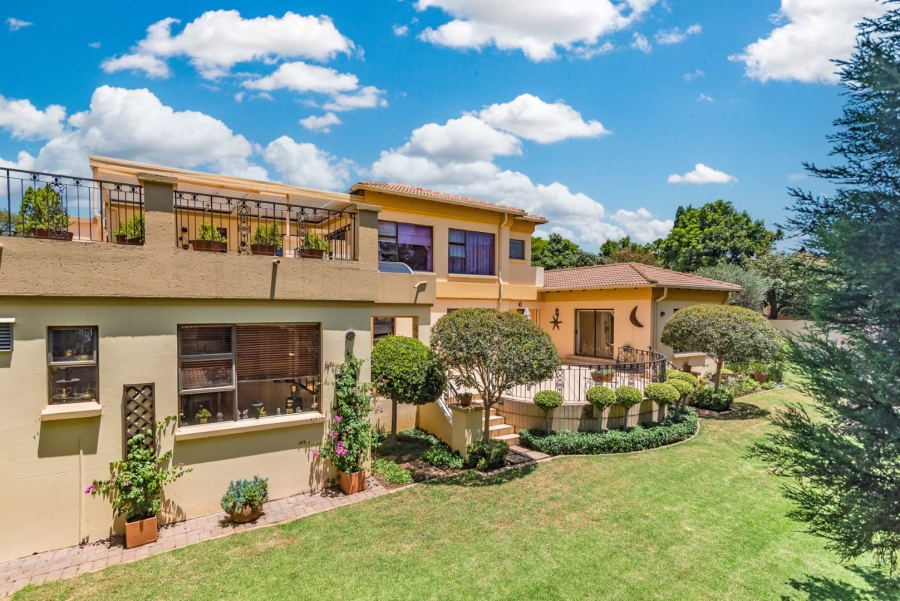 4 Bedroom Property for Sale in Ruimsig Gauteng