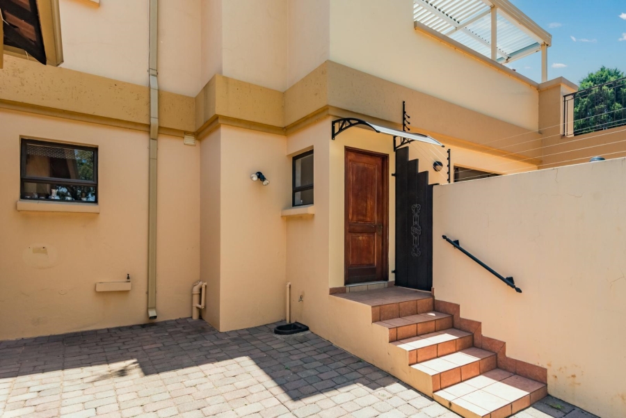 4 Bedroom Property for Sale in Ruimsig Gauteng