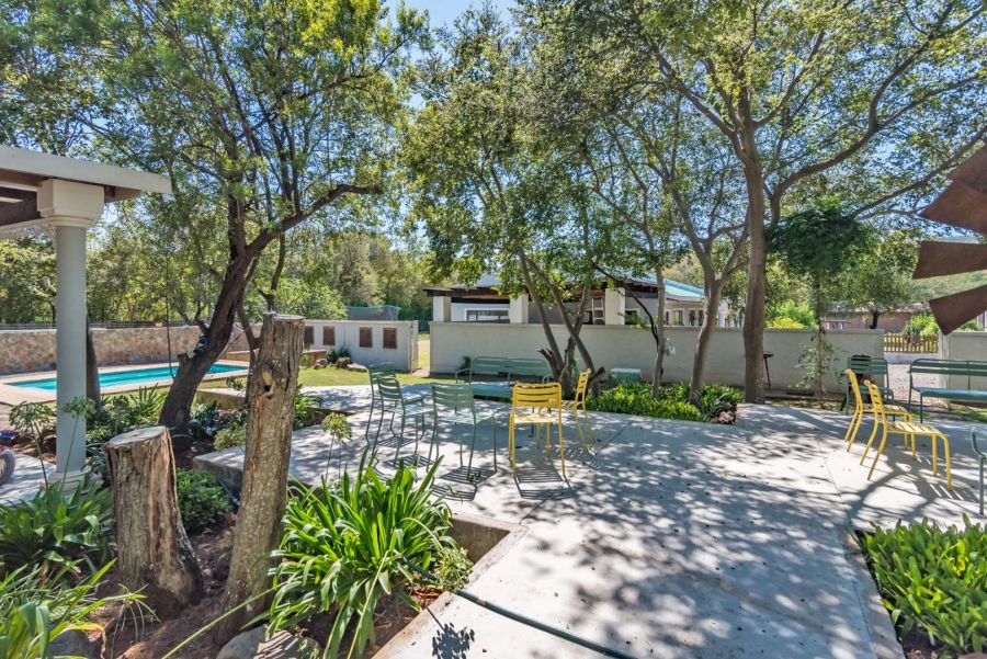 11 Bedroom Property for Sale in Hekpoort Gauteng