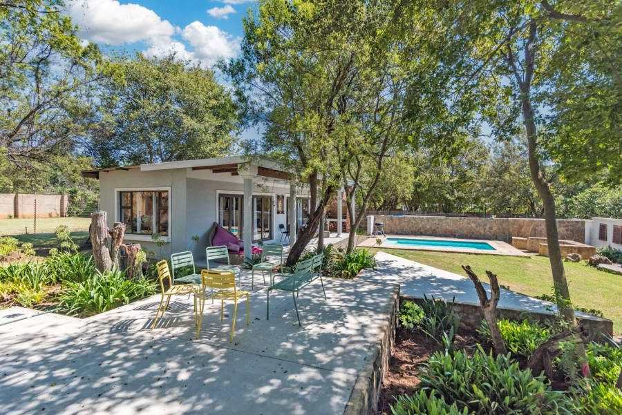 11 Bedroom Property for Sale in Hekpoort Gauteng