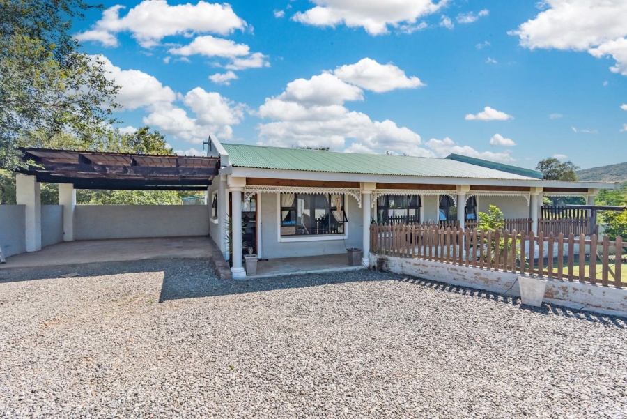 11 Bedroom Property for Sale in Hekpoort Gauteng