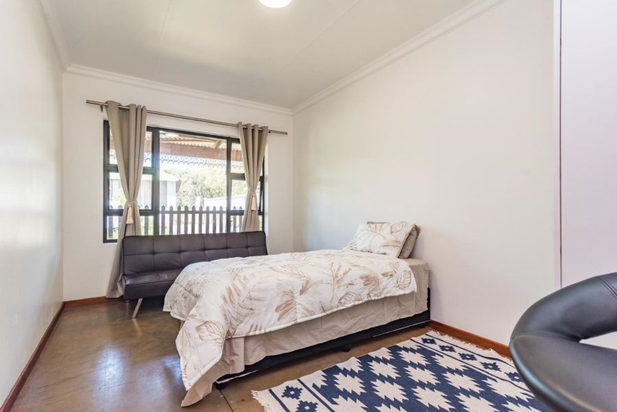 11 Bedroom Property for Sale in Hekpoort Gauteng