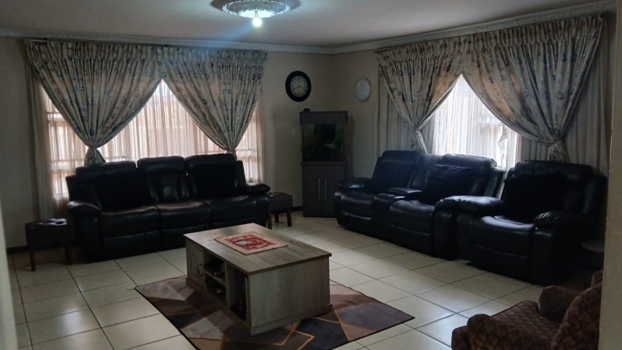 3 Bedroom Property for Sale in Palm Ridge Gauteng