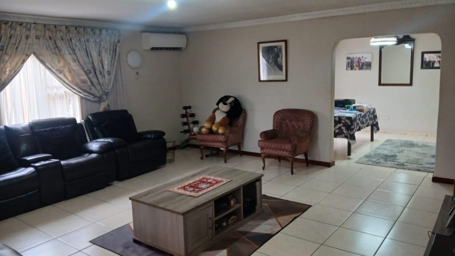 3 Bedroom Property for Sale in Palm Ridge Gauteng