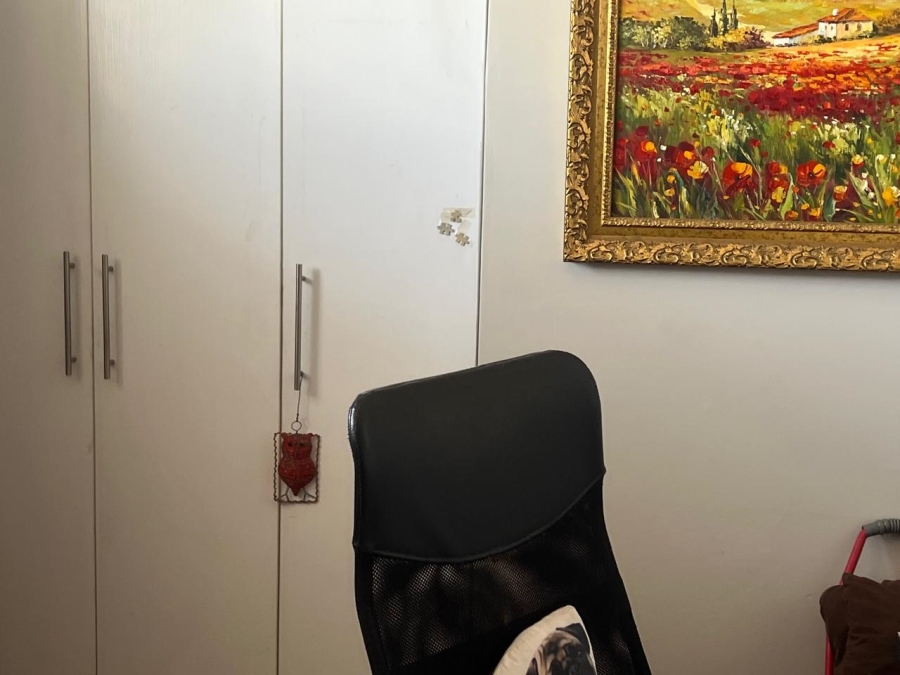 2 Bedroom Property for Sale in New Redruth Gauteng