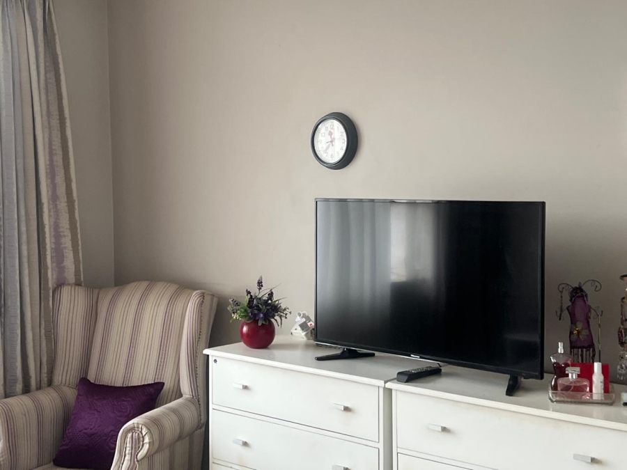 2 Bedroom Property for Sale in New Redruth Gauteng