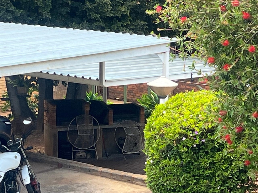 2 Bedroom Property for Sale in New Redruth Gauteng