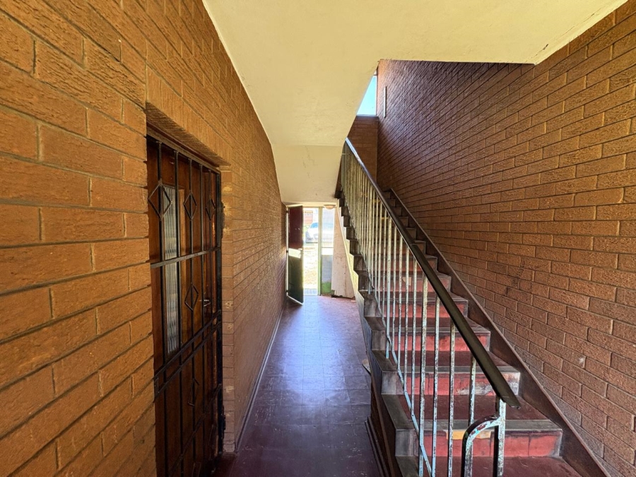2 Bedroom Property for Sale in Bellavista South Gauteng