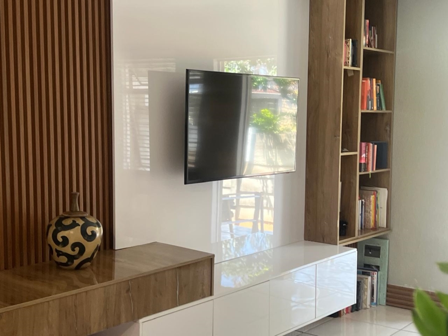 2 Bedroom Property for Sale in Florentia Gauteng