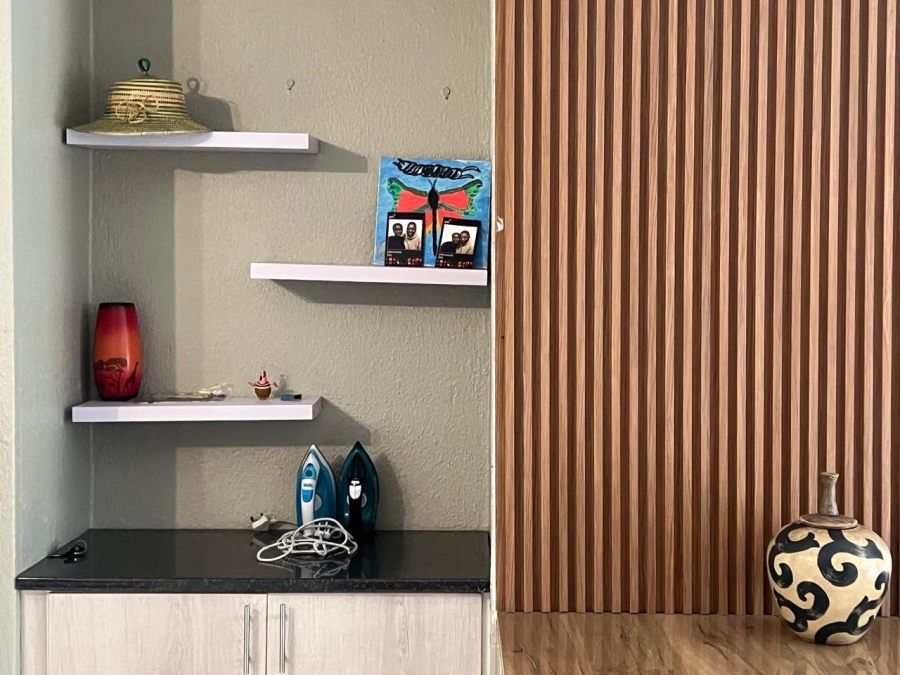 2 Bedroom Property for Sale in Florentia Gauteng