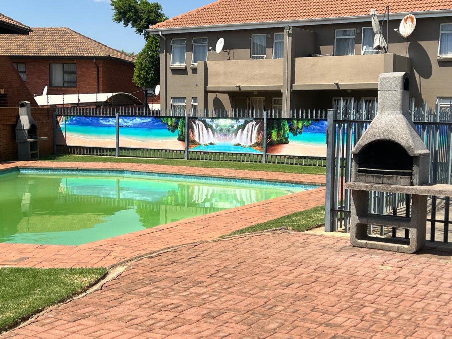 2 Bedroom Property for Sale in Florentia Gauteng