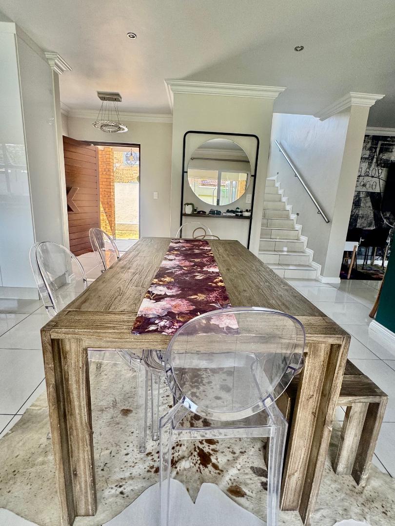 3 Bedroom Property for Sale in Beyerspark Gauteng