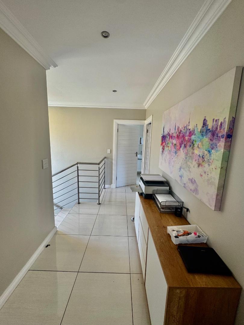 3 Bedroom Property for Sale in Beyerspark Gauteng