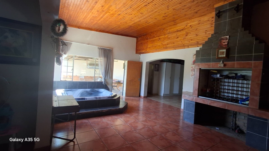 5 Bedroom Property for Sale in Wonderboom AH Gauteng