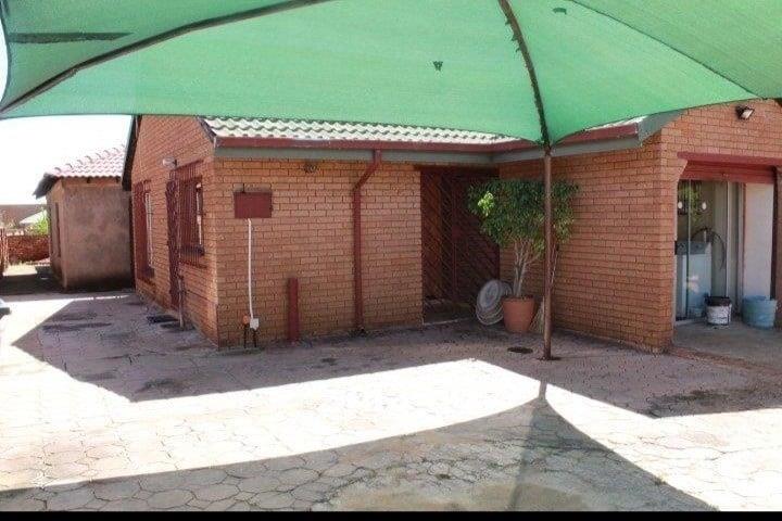 3 Bedroom Property for Sale in Soshanguve DD Gauteng