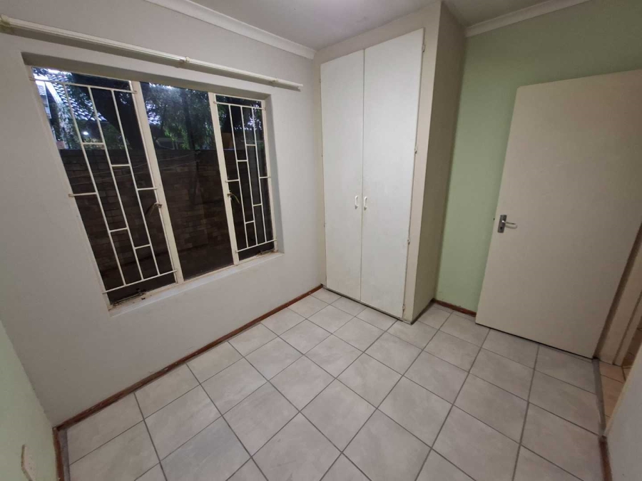 To Let 3 Bedroom Property for Rent in Roodepoort Gauteng