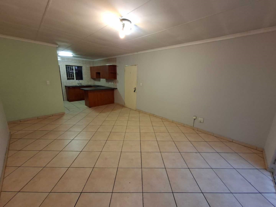 To Let 3 Bedroom Property for Rent in Roodepoort Gauteng