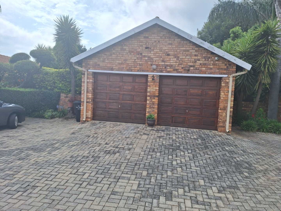 To Let 3 Bedroom Property for Rent in Roodepoort Gauteng