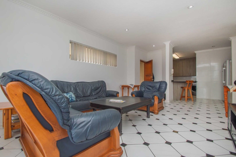 3 Bedroom Property for Sale in Constantia Kloof Gauteng