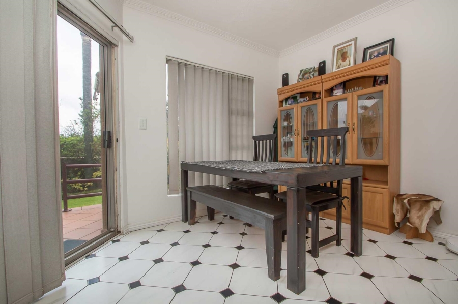 3 Bedroom Property for Sale in Constantia Kloof Gauteng