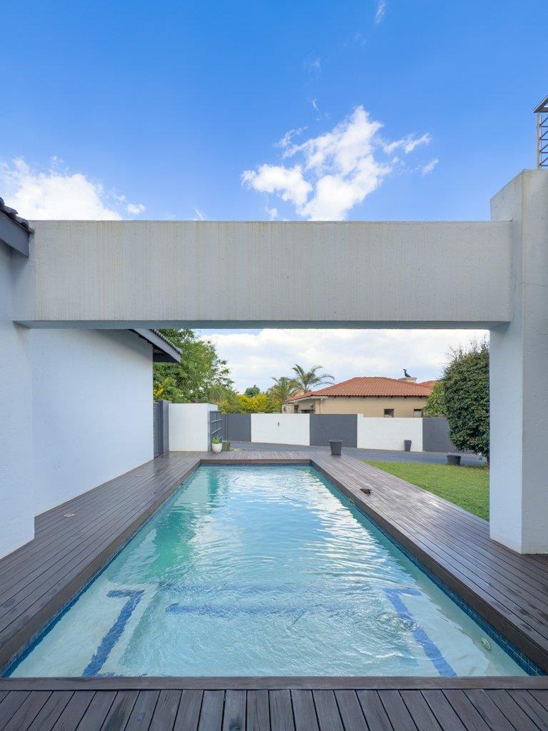 6 Bedroom Property for Sale in Midlands Estate Gauteng