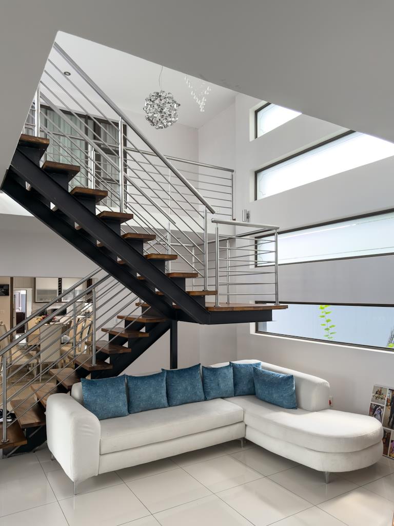 6 Bedroom Property for Sale in Midlands Estate Gauteng